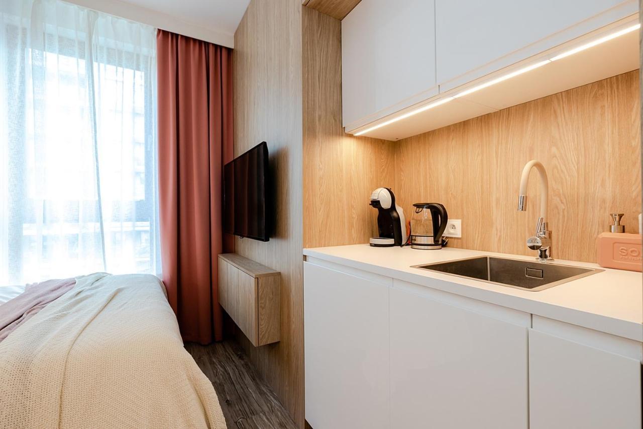 Studio Wola Apartament Kasprzaka - Wifi + Smart Tv Varsóvia Exterior foto