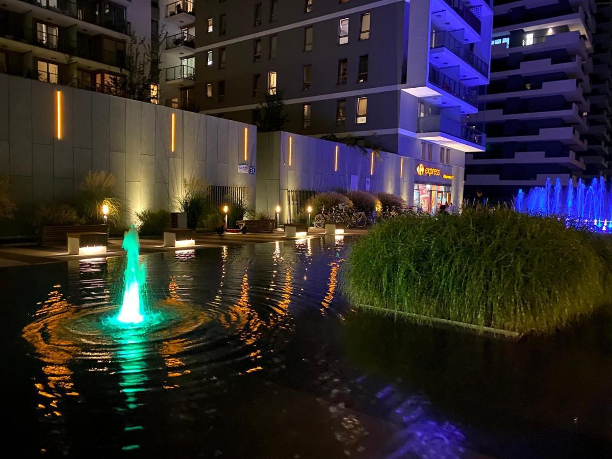 Studio Wola Apartament Kasprzaka - Wifi + Smart Tv Varsóvia Exterior foto