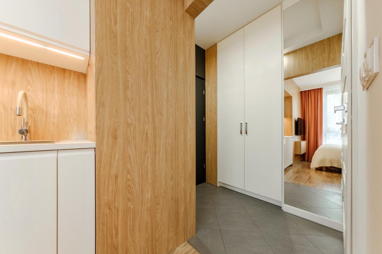 Studio Wola Apartament Kasprzaka - Wifi + Smart Tv Varsóvia Exterior foto